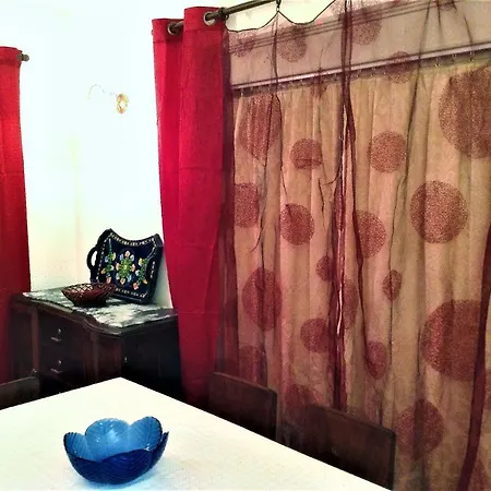 Baleal Large For 10-11 Pax, 2 F/l, 4 Rooms, Pateo, Parking Ferrel (Leiria)