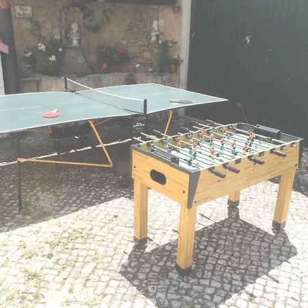 Baleal Large For 10-11 Pax, 2 F/l, 4 Rooms, Pateo, Parking Ferrel (Leiria)