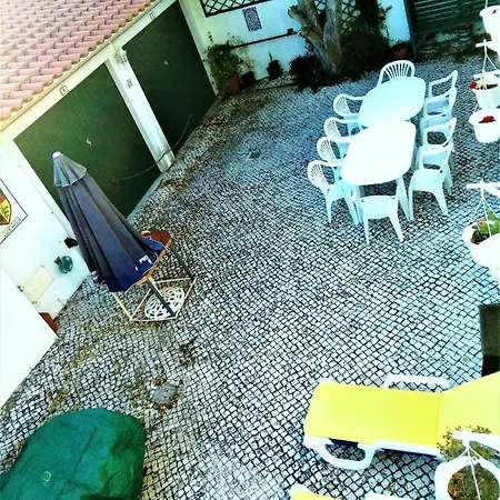 Villa Baleal Large For 10-11 Pax, 2 F/l, 4 Rooms, Pateo, Parking